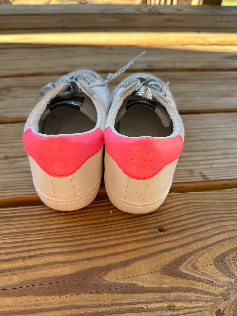 Vintage Havana Cream Sneakers with Silver Star and Pink Heel - Picture 7 of 7